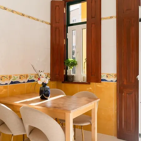 Your New In - Ac And Fast Wi-fi Guest house Lisbon